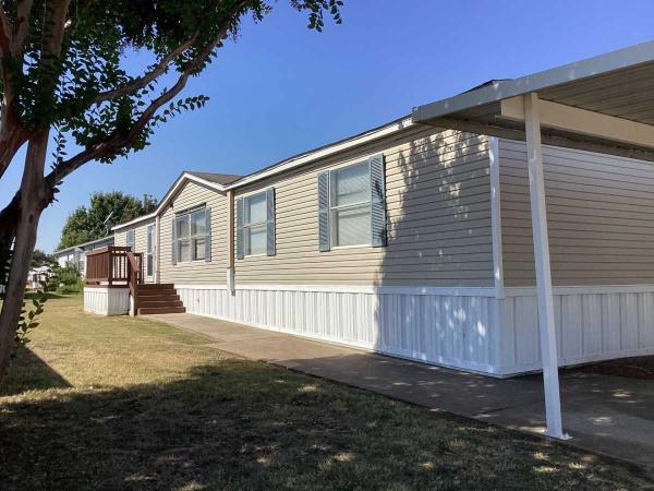 2000 Fleetwood Mobile Home For Sale