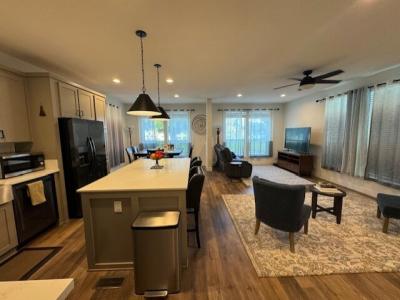 Photo 4 of 27 of home located at 5800 Hamner Ave, Spc 249 Eastvale, CA 91752