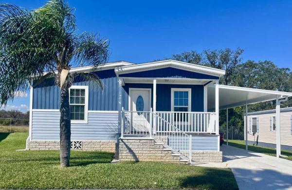 Photo 1 of 2 of home located at 858 S Robert Ave Avon Park, FL 33825