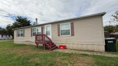 Mobile Home at 27 Penn Valley Vlg Lititz, PA 17543