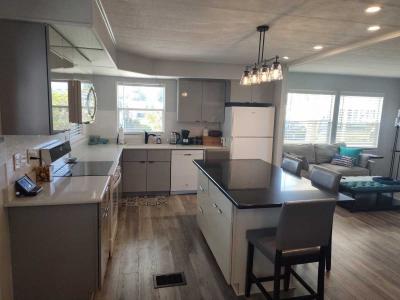 Photo 4 of 8 of home located at 7300 20th St. Lot 242 Vero Beach, FL 32966