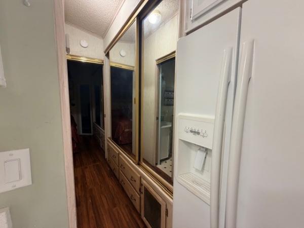 1990 Castle Manufactured Home