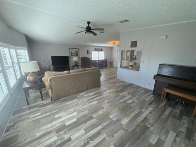 Photo 2 of 13 of home located at 446 Redwood Drive Sebring, FL 33876