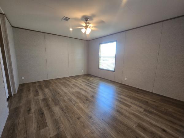 2025 Champion CHPR2852H42P01(Navasota) Mobile Home