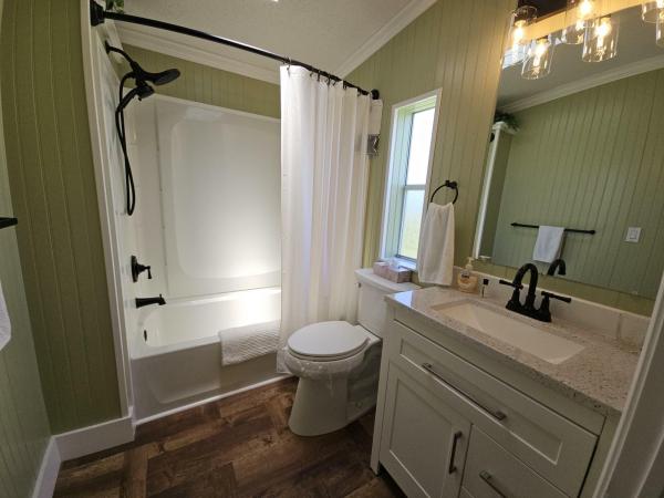 1999 Jacobsen CH2-4446B Mobile Home