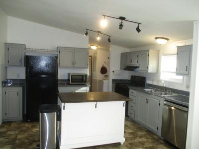 Photo 4 of 20 of home located at 23111 Fountain Dr Clinton Township, MI 48036