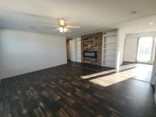 2022 Champion 24CSD2856L Mobile Home