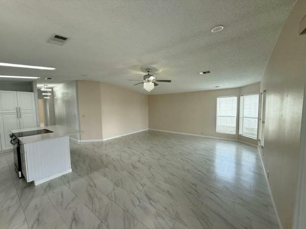 1998 Homes of Meritt Mobile Home For Sale
