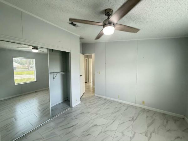 1998 Homes of Meritt Mobile Home For Sale