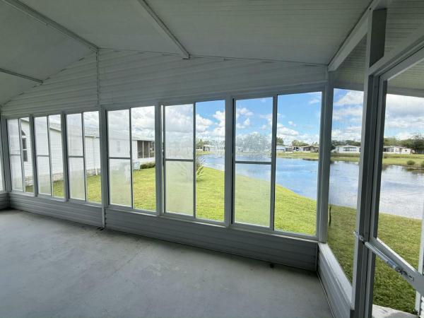 1998 Homes of Meritt Mobile Home For Sale