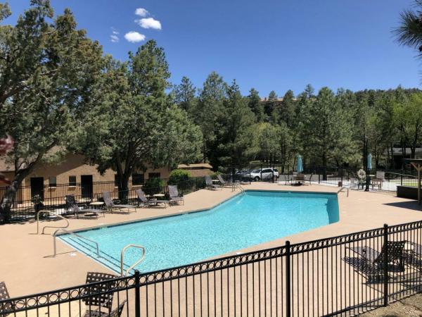 1985 CAVCO Mobile Home For Sale