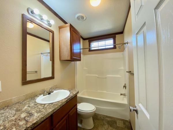 2015 Clayton 32SUN28523 Mobile Home