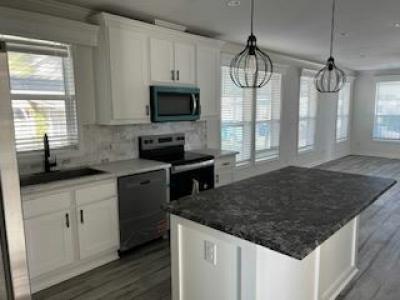 Photo 2 of 20 of home located at 485 Sandalwood Lane Ellenton, FL 34222