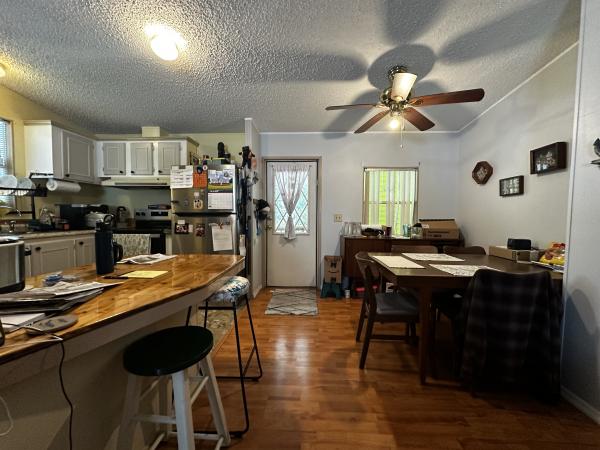 1990 Fleetwood 33B12977 Mobile Home