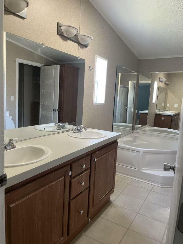 2004 SKYO Mobile Home