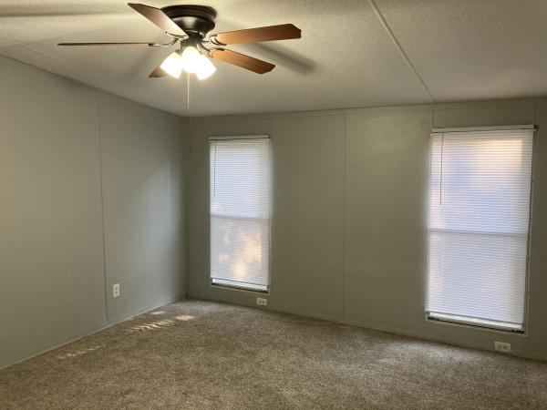 2002 Fleetwood mobile Home