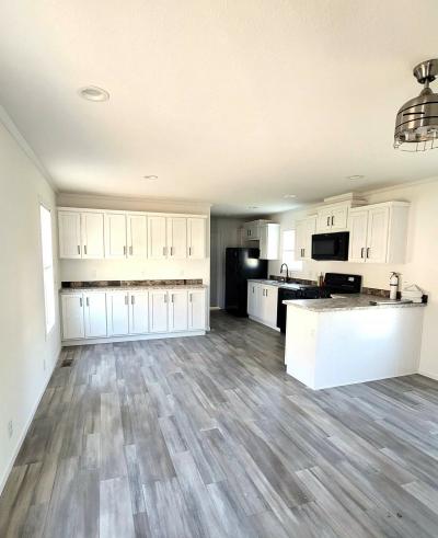 Photo 4 of 14 of home located at 4836 Eisenhower Dr Hudsonville, MI 49426