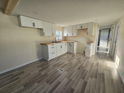 Photo 4 of 14 of home located at 1703 Magnolia Ave, Lot #B-08 South Daytona, FL 32119