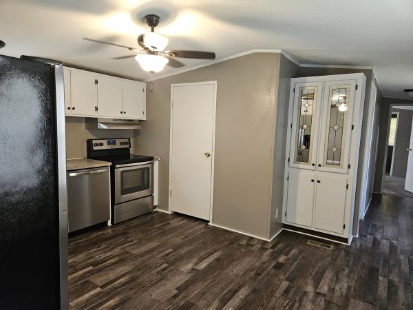 2002 Oakwood  Home