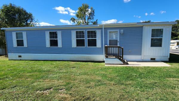 Photo 1 of 2 of home located at 315 W Gordon Pike, #180 Bloomington, IN 47403