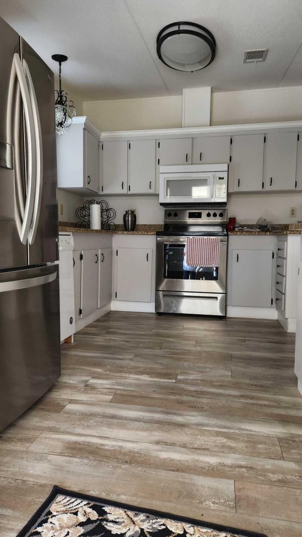 1992 Nobility  Trop Manufactured Home