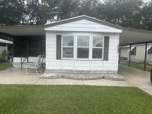 Photo 1 of 2 of home located at 37504 Tradewind Dr Zephyrhills, FL 33541