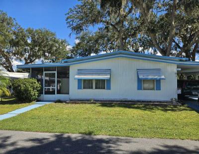 Mobile Home at 9705 Hickory Hollow Rd Lot 15 Leesburg, FL 34788