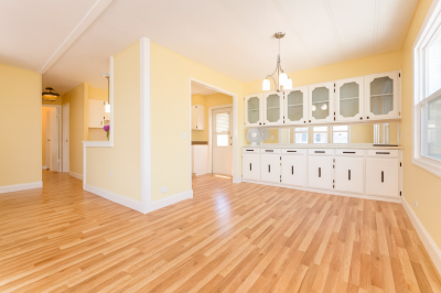 Photo 5 of 22 of home located at 1375 Pasadena Ave S South Pasadena, FL 33707
