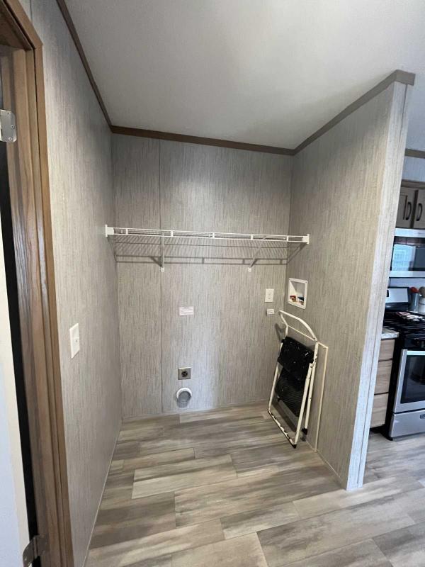 2023 Colony DS1014-V Manufactured Home