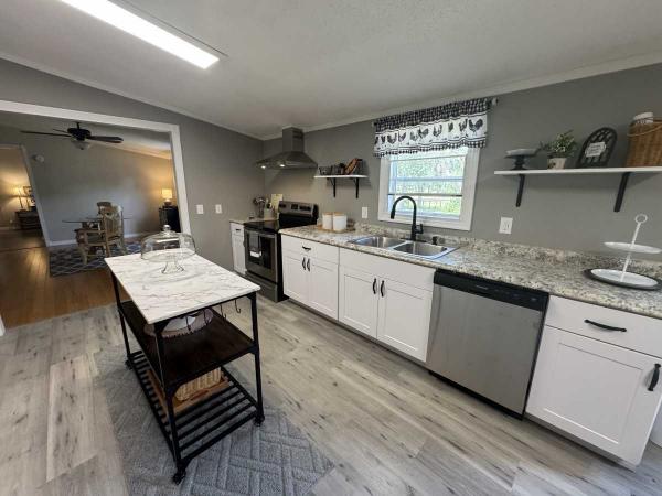 1995 Sweetwater Savannah Series Mobile Home