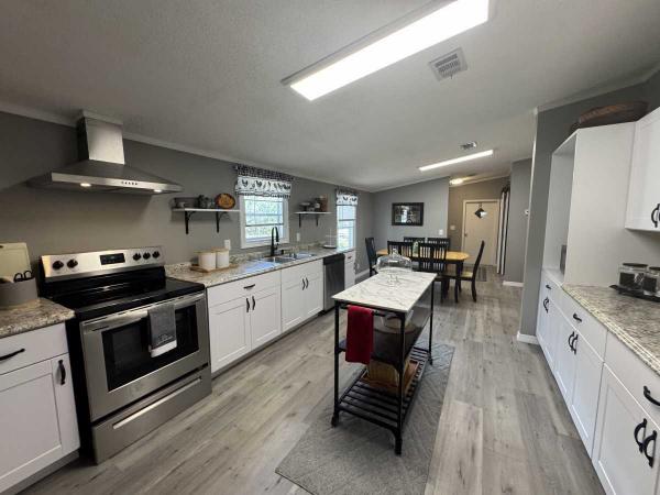 1995 Sweetwater Savannah Series Mobile Home