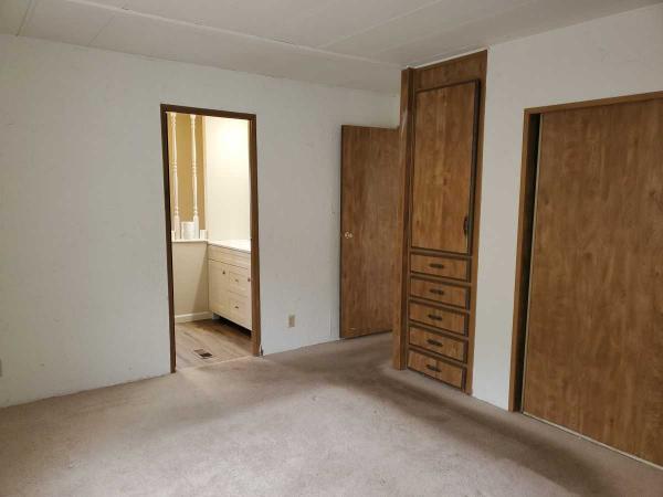 1980 Buddy Mobile Home