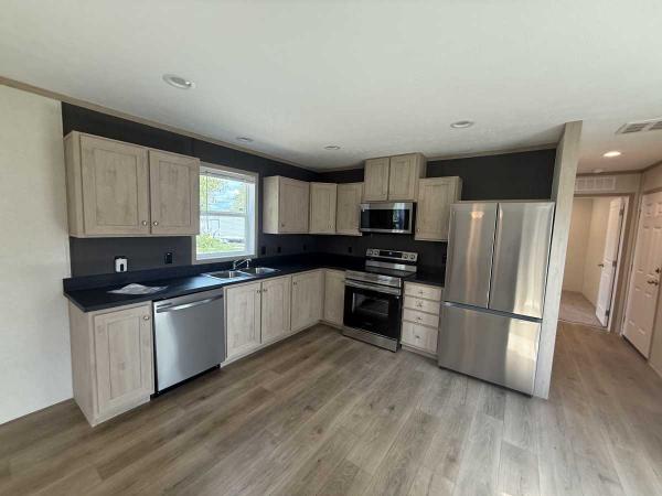 2025 Clayton Adrenaline 6016-4200 Manufactured Home