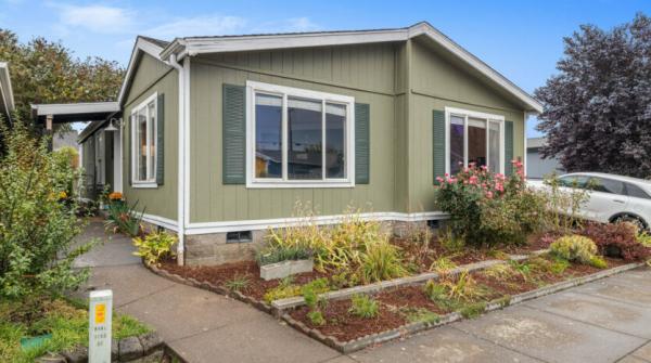 1997 GOLDENWEST Mobile Home For Sale