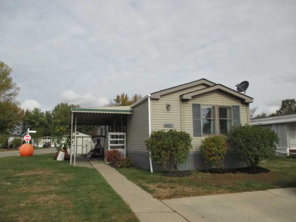 Photo 1 of 2 of home located at 4601 Braebury Ct Sterling Heights, MI 48310