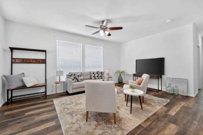 Photo 4 of 31 of home located at 652 S Ellsworth Rd. Lot #110 Mesa, AZ 85208