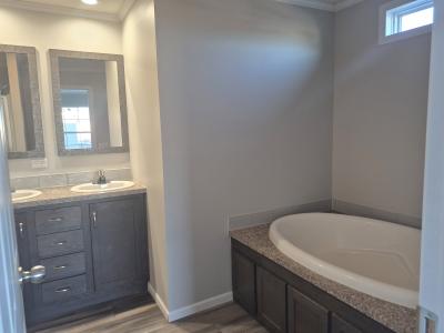 Photo 5 of 5 of home located at 3927 Maidstone Ct Fort Wayne, IN 46818