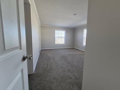 Photo 4 of 5 of home located at 4177 Wimbledon Ct Fort Wayne, IN 46818