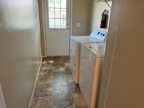 2014 Clayton 81SUN28523 Mobile Home