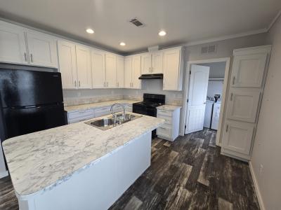 Photo 4 of 11 of home located at 255 Dunn Drive Kyle, TX 78640