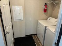 2021 Clayton 95PLH16663BH20 Mobile Home