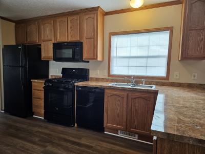 Photo 4 of 14 of home located at 9796 Bellcrest Blvd Fenton, MI 48430