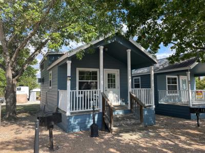 Photo 2 of 8 of home located at 131 Rueckle Rd New Braunfels, TX 78130