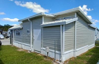 Photo 5 of 14 of home located at 37549 Chancey Road 141 Zephyrhills, FL 33541