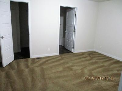 Photo 4 of 5 of home located at 357 Roxbury Park Goshen, IN 46526