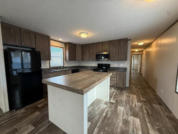 2022 Clayton - Wakarusa Mobile Home