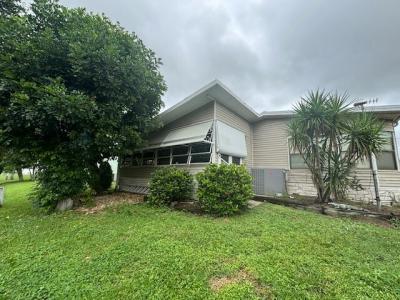 Photo 4 of 8 of home located at 16304 SW Indianwood Cir. Indiantown, FL 34956