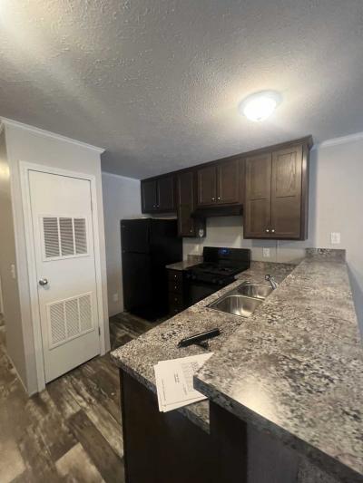 Photo 2 of 16 of home located at 534 E 37th Ave #614 Hobart, IN 46342