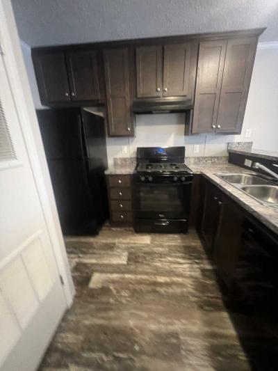 Photo 5 of 16 of home located at 534 E 37th Ave #614 Hobart, IN 46342