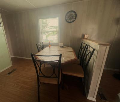 Photo 4 of 28 of home located at 343 Baldwin Ave Lakeland, FL 33815